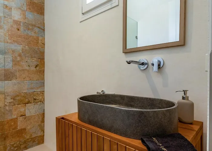 Kyma & Anemos Naousa