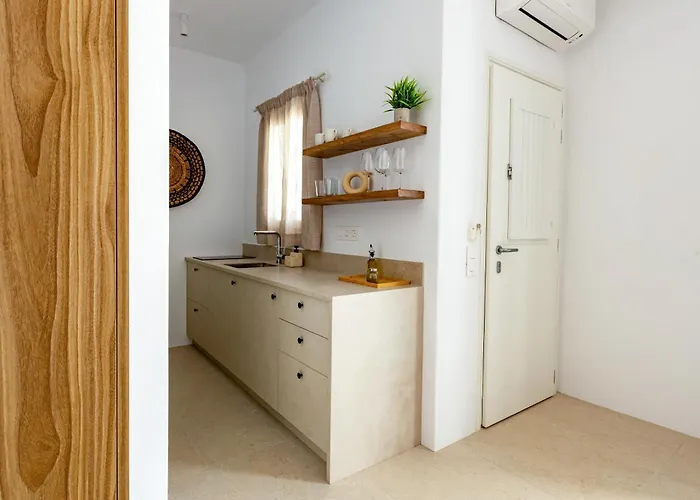 Kyma & Anemos Naousa